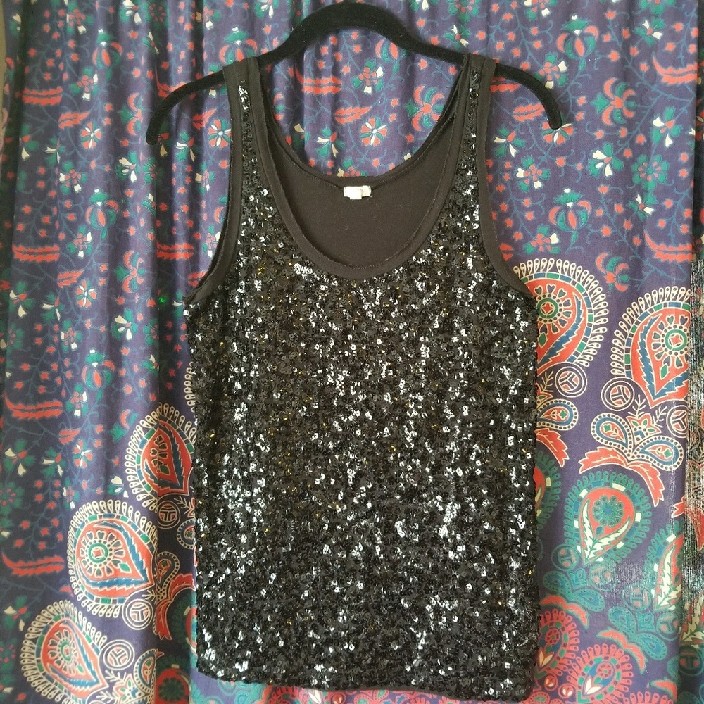 Free! Sequin tank top. 5 for 25